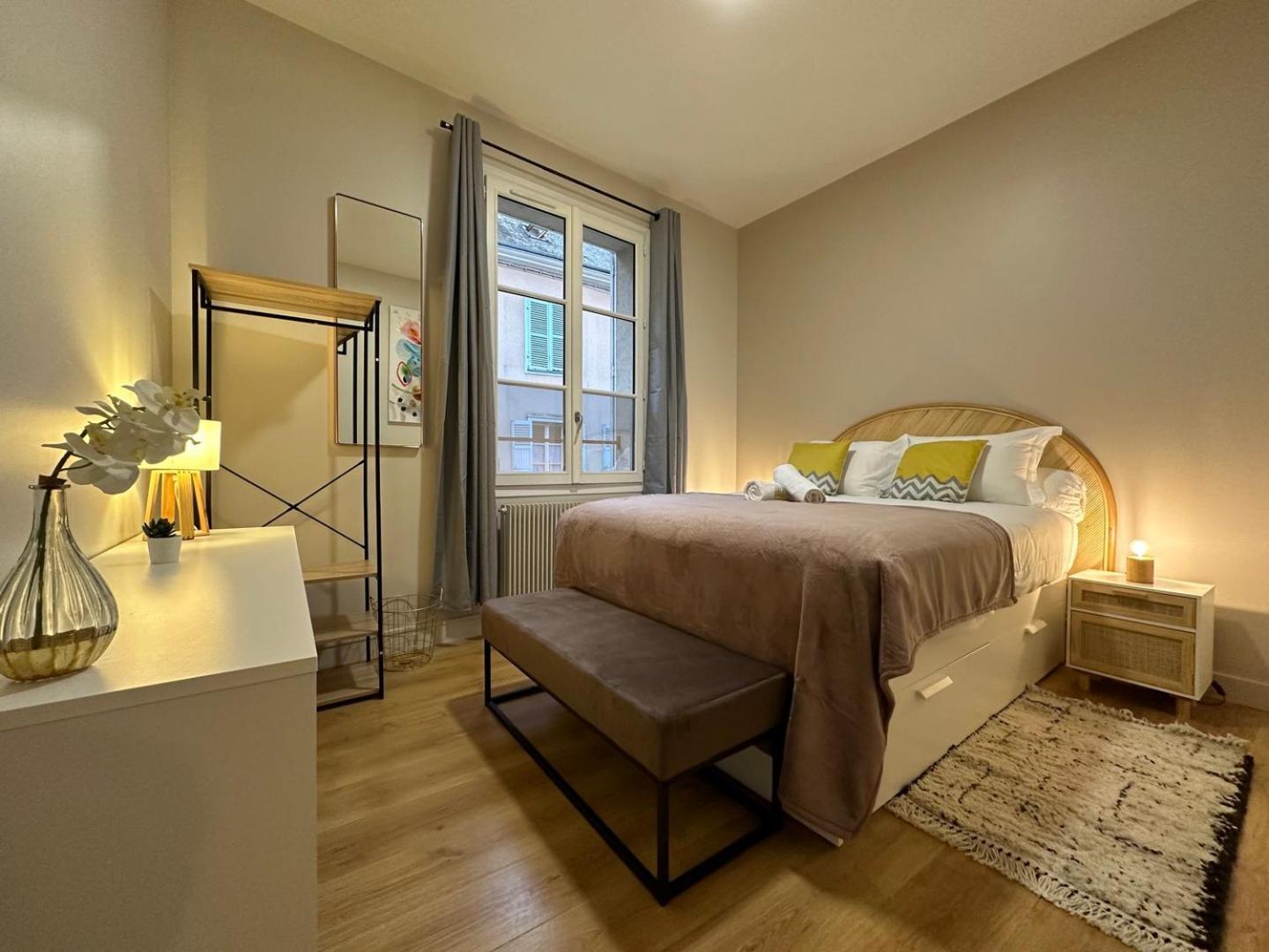 Le Saint Julien - City Center - Self-Entrance 沙特尔 外观 照片