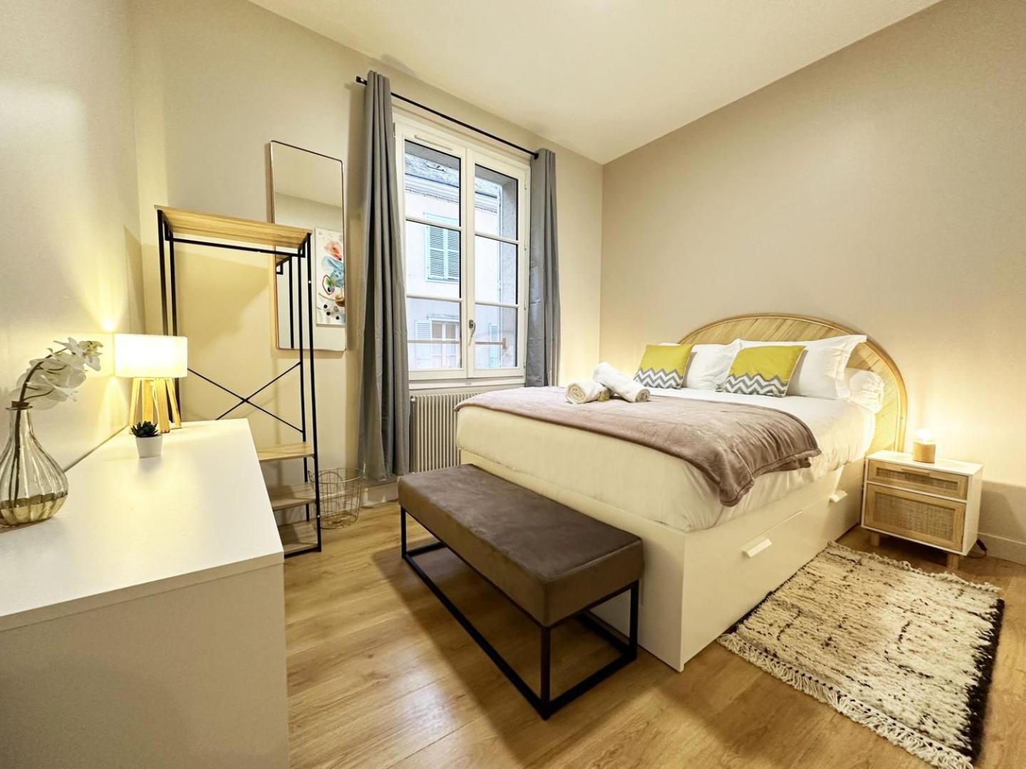 Le Saint Julien - City Center - Self-Entrance 沙特尔 外观 照片